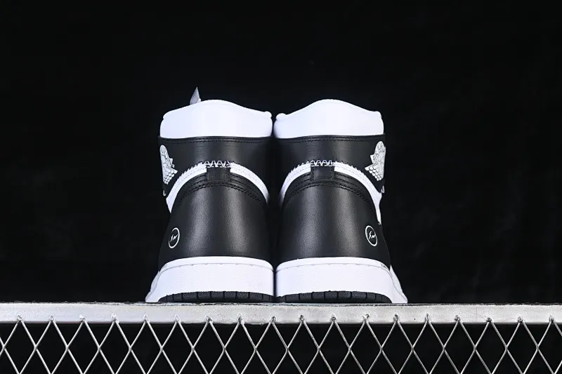 All categories Air Jordan Jordan series basketball shoes Air Jordan 1 High Fragment Design x Union x Air Jordan 1 Hi Joe 1 Fujiwara Hirota Lightning high-top basketball shoes II7282-100